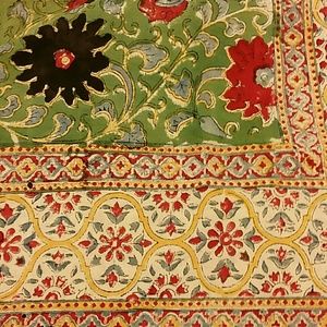 Hippie piece of mateial;)